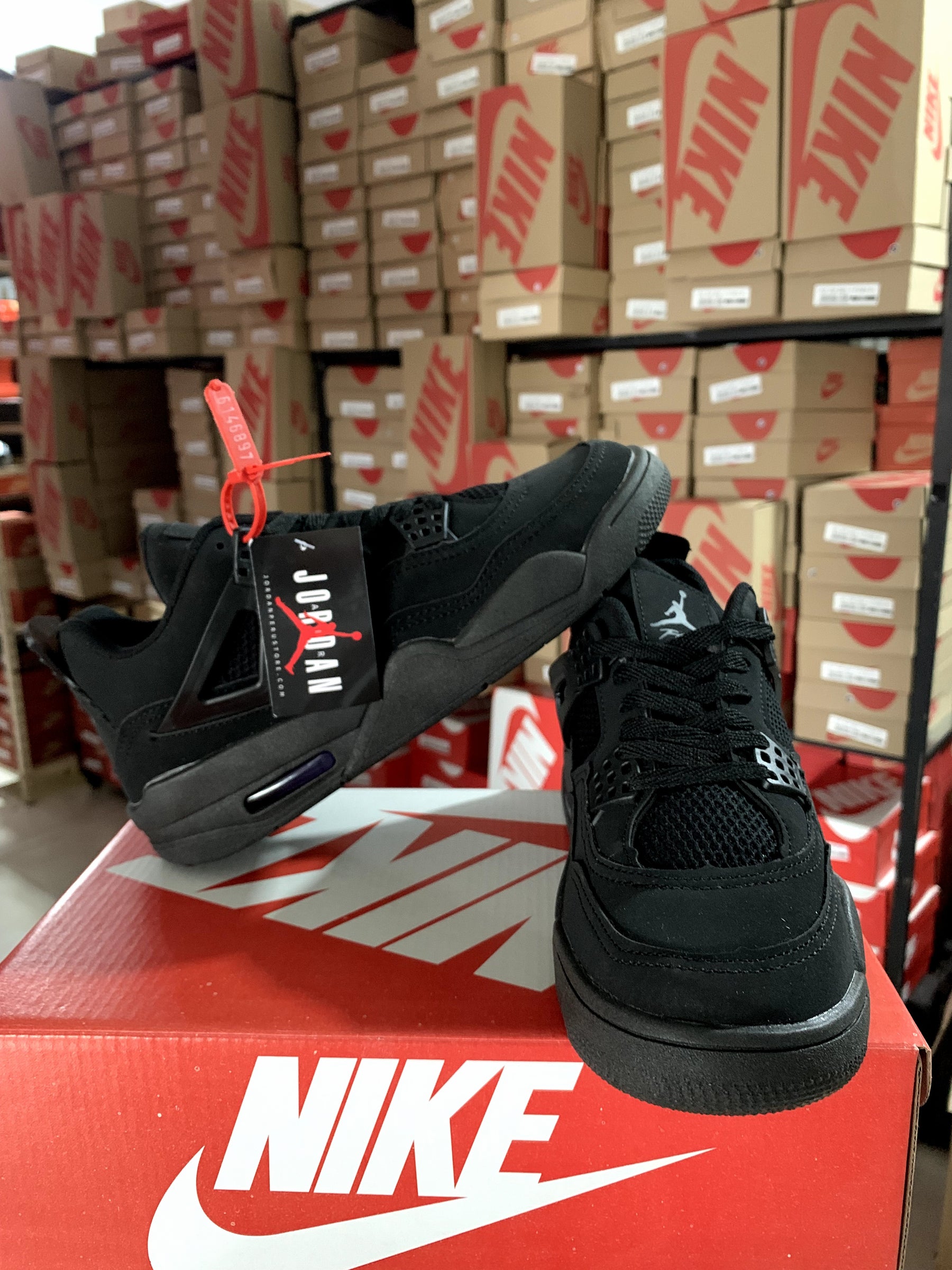 Nike Air Jordan 4 Retro Black Cat